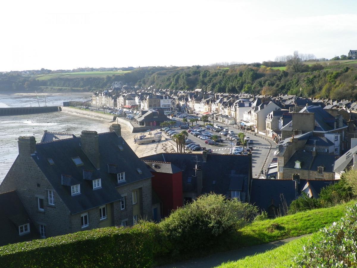 Cancale Port Mer, Les Pieds Dans L'Eau Apartment Luaran gambar
