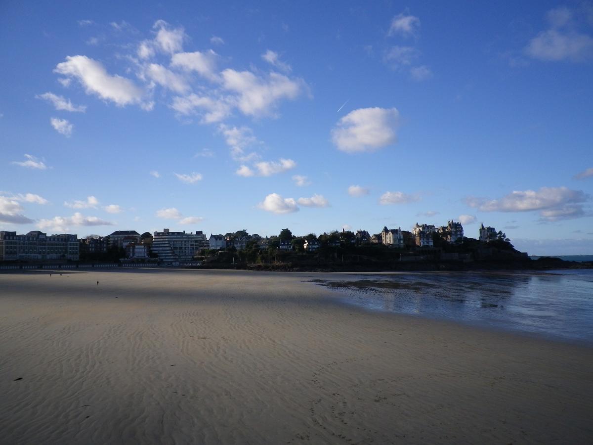Cancale Port Mer, Les Pieds Dans L'Eau Apartment Luaran gambar